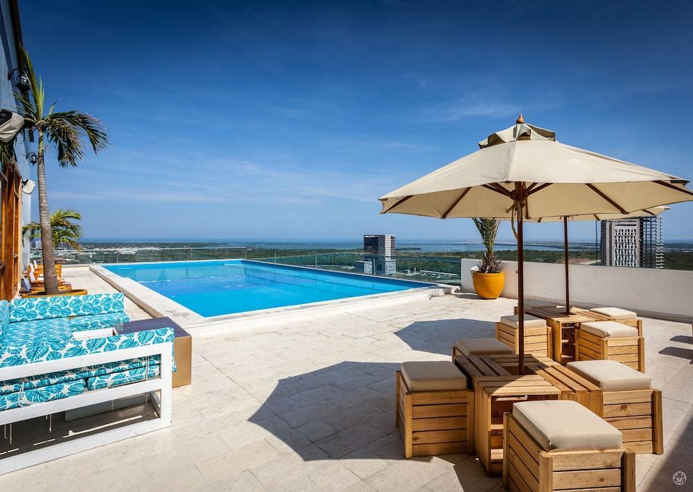 Ghl Collection Barranquilla Hotel מראה חיצוני תמונה Rooftop pool at the hotel