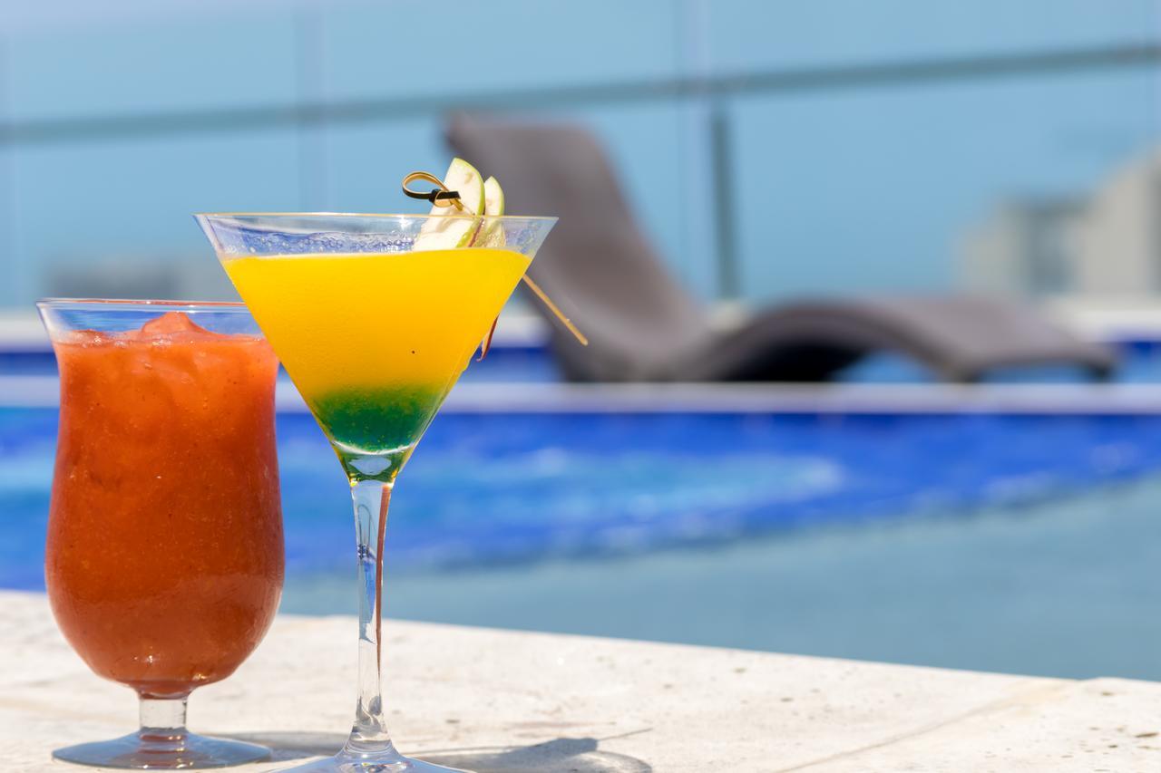 Ghl Collection Barranquilla Hotel מראה חיצוני תמונה A margarita cocktail